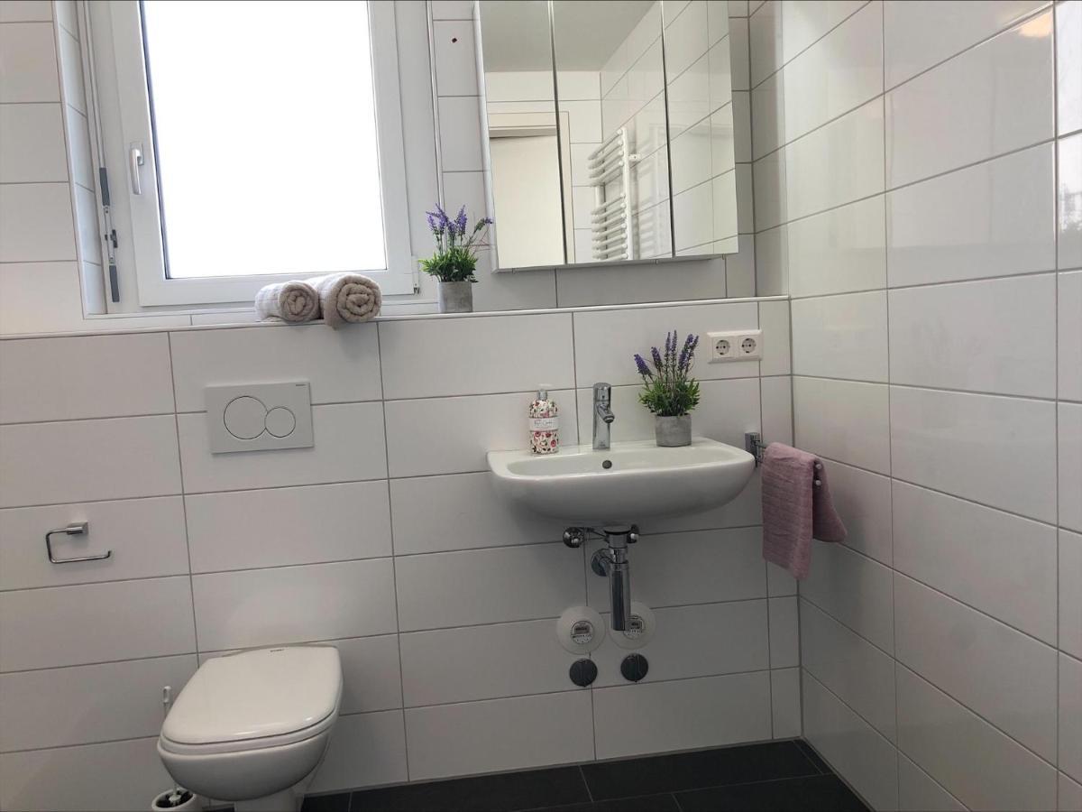 Moderne Alpenblick Apartment Friedrichshafen Esterno foto
